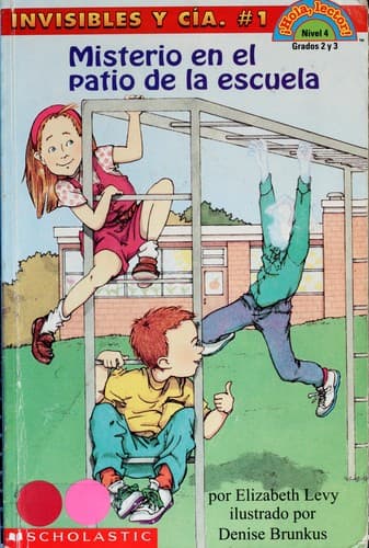 Cover of Misterio en el patio de la escuela (Hola, lector!)
