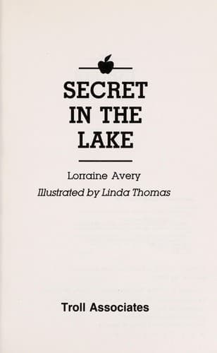 Cover of Secret in the Lake (Apple Park Kids, No 2)